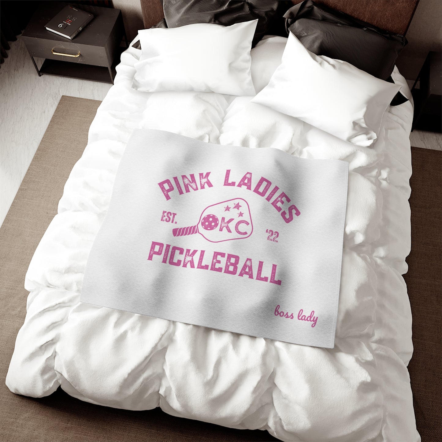 Sweatshirt Blanket - Pink Ladies - customize name